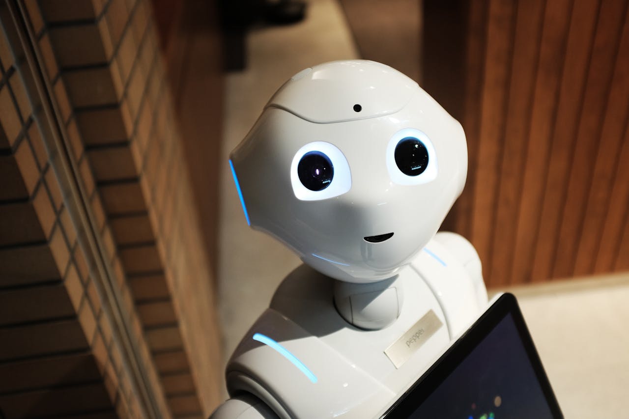 产品 A futuristic humanoid robot in an indoor Tokyo setting, showcasing modern technology.